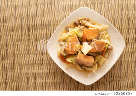 鮭のちゃんちゃん焼き 90560857