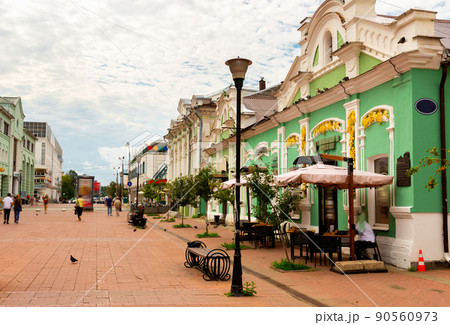View of the Trekhsvyatskaya Street in the city of Tver 90560973