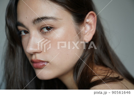 そばかすメイクの女性 そばかすメイクの女性 90561646