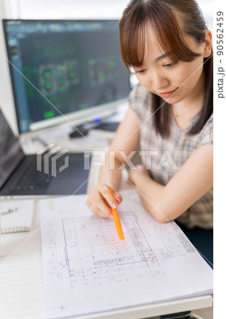 若い女性一級建築士 店舗設計 若い女性一級建築士 店舗設計 90562459