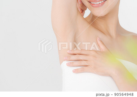 ビューティー 代女性 脇の下の写真素材