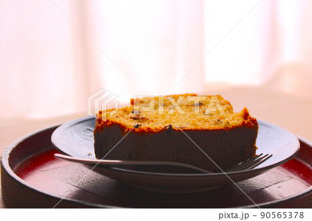 手作りのパウンドケーキ 手作りのパウンドケーキ 90565378