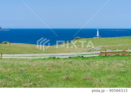 《佐賀県》肥前立石岬灯台・杉ノ原放牧場　唐津市 90566315