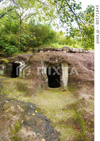 長岡百穴古墳　長岡百穴　 90571845