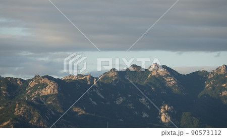 山 北朝鮮産 山の頂上 90573112