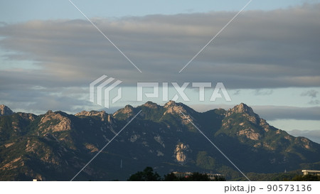 山 北朝鮮産 山の頂上 90573136