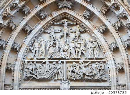 Details of St. Vitus Cathedral at Prague Castle 90573726