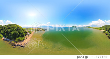 初夏の琵琶湖｜空撮360度写真(VR360°素材) 90577466