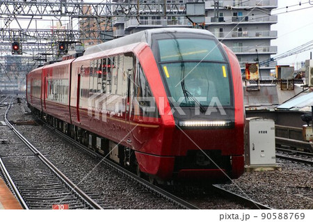 大阪都心と名古屋を結ぶ…伝統の名阪特急『ひのとり』 大阪都心と名古屋を結ぶ…伝統の名阪特急『ひのとり』 90588769