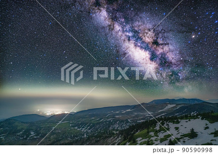 【天の川素材】渋峠から見た天の川【群馬県】 90590998