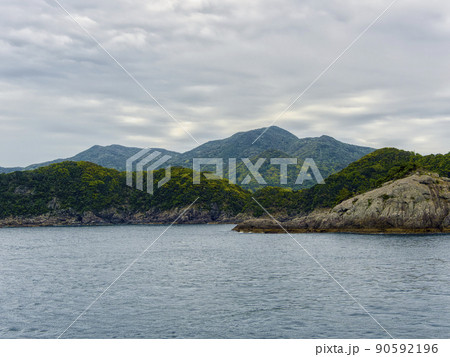 長崎県五島列島・若松島の断崖 / Wakamatsu Island, Japan 長崎県五島列島・若松島の断崖 / Wakamatsu Island, Japan 90592196