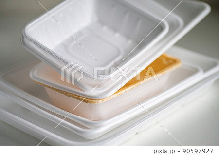 分別資源ゴミ食品トレイ 90597927