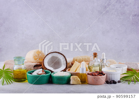 Natural butter from cocoa, jojoba and coconut 90599157