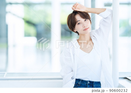 女性 ビューティー 美容 ミドル スキンケア 女性 ビューティー 美容 ミドル スキンケア 90600232