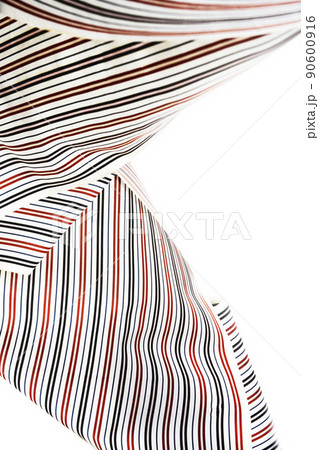 日本の帯。粋な横縞。締めると、様々な変化を見せる。 90600916