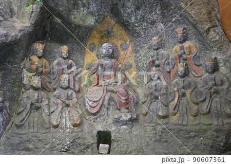 臼杵石仏（国宝・地蔵十王像・ホキ石仏第一群） 90607361