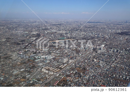 東小金井上空から境浄水場方向を空撮 90612361