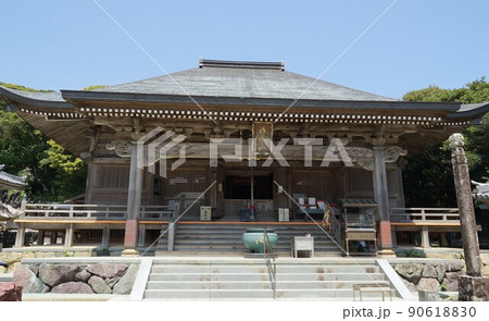 足摺岬の風景　金剛福寺本堂 90618830