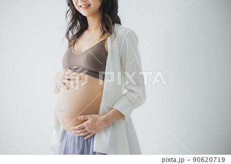 マタニティ　お腹　妊婦 90620719
