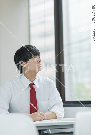 予備校 高校生 90623780