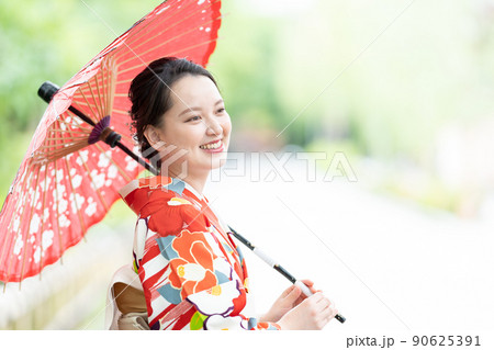 着物の女性 京都女子旅 着物の女性 京都女子旅 90625391