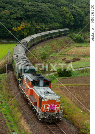 特別なトワイライトエクスプレス 山陰本線 黄波戸~長門市 特別なトワイライトエクスプレス 山陰本線 黄波戸~長門市 90626520