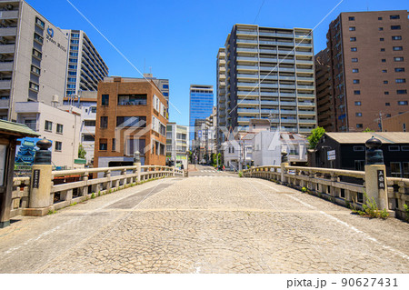 名古屋市　堀川に架かる五条橋 90627431