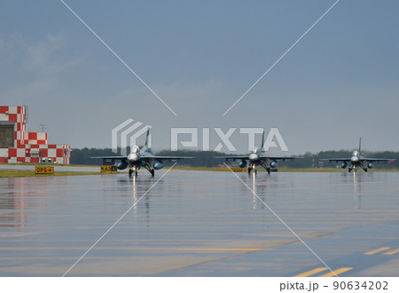 F-2戦闘機 タキシング 90634202