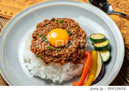 夏野菜のキーマカレー 90639608