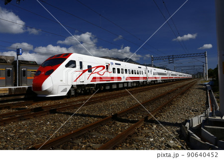 電車 列車 イベント列車 90640452