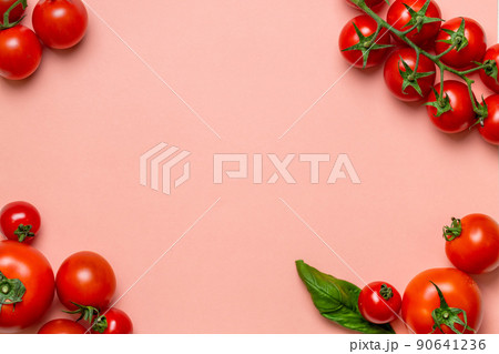 たくさんのトマトの背景 たくさんのトマトの背景 90641236