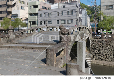 長崎の観光名所・眼鏡橋 90642046