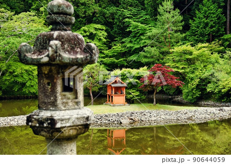 浄瑠璃寺_池と灯籠と祠 浄瑠璃寺_池と灯籠と祠 90644059