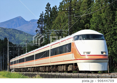 100系・特急スペーシア 90644709