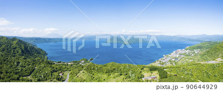 空から見た洞爺湖（パノラマ） 90644929