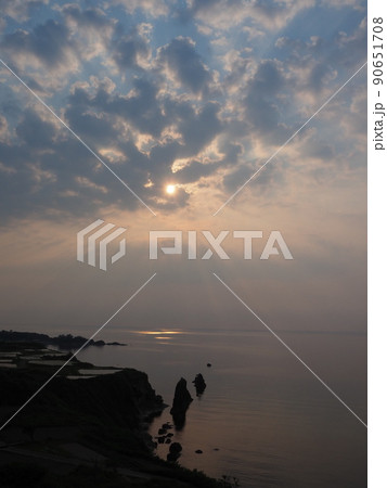 丹後半島　屏風岩 90651708