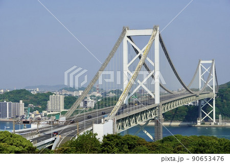 和布刈第二展望台から見る関門海峡と関門橋 90653476