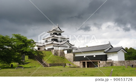 暗雲から光が差した白河小峰城 暗雲から光が差した白河小峰城 90653726