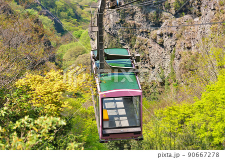 【小豆島 寒霞渓 (第一展望所からの風景)】 香川県小豆郡小豆島町神懸通乙 90667278