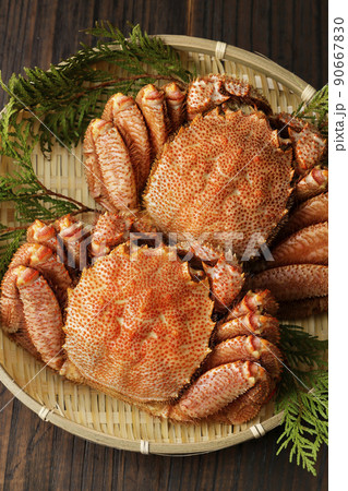 北海道近海(オホーツク)産のボイル毛蟹 90667830