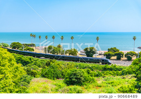 長崎本線(肥前大浦-多良) ~有明海を背景に疾走する特急・黒いかもめ~ 長崎本線(肥前大浦-多良) ~有明海を背景に疾走する特急・黒いかもめ~ 90668489