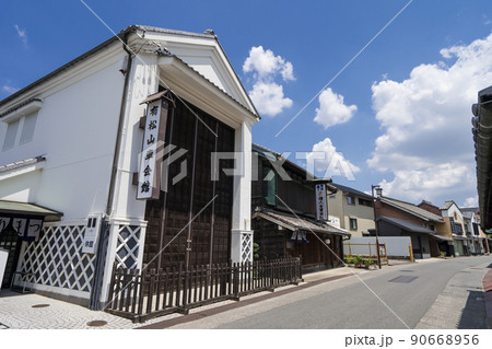 旧東海道　有松の町並み　橋爪合資会社　有松山車会館 90668956