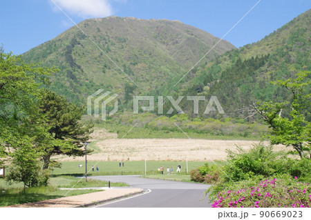 春の三瓶山の景色 90669023
