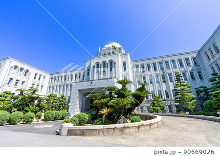 《愛媛県》晴天の愛媛県庁 《愛媛県》晴天の愛媛県庁 90669026