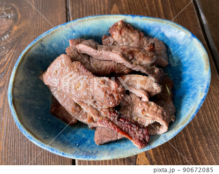 牛タン塩焼き 厚切りビーフタン 牛タン塩焼き 厚切りビーフタン 90672085