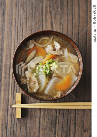 具沢山な豚汁 90673629