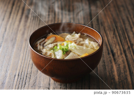 具沢山な豚汁 90673635