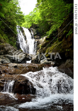万歳の滝　【和歌山県日高川町寒川】 90675143