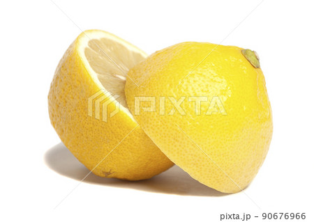 Single cut lemon citrus fruit isolated on white background Single cut lemon citrus fruit isolated on white background 90676966