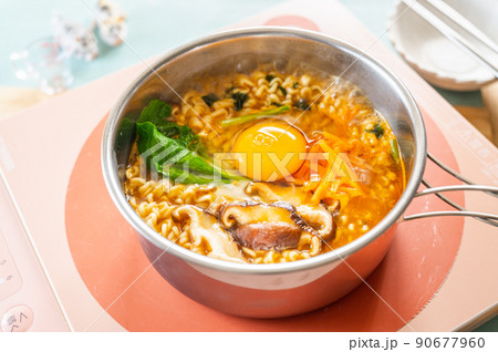韓国インスタントラーメン作り 90677960